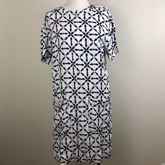 Boden Dresses & Skirts - NWT Boden Fish Print Shift Dress Size 6